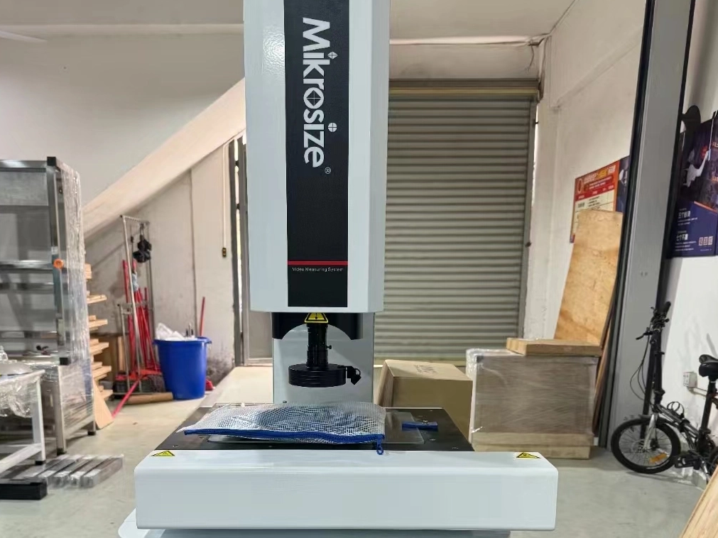 One Cnc Video Measuring Machine Delivering to Italy